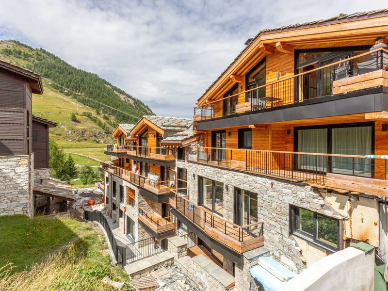 Appartement raffiné avec accès direct aux pistes, wifi et parking 2 places FR-1-694-346 - Val d’Isère Le Châtelard