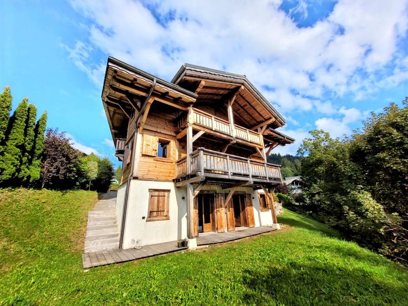 Grand chalet 6 chambres, proche pistes, cheminée, parking, 12 pers FR-1-598-176 - Les Gets