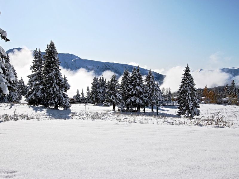 Charmant studio cabine à Chamrousse avec équipements complets, idéal pour 4 personnes FR-1-340-281 - Chamrousse