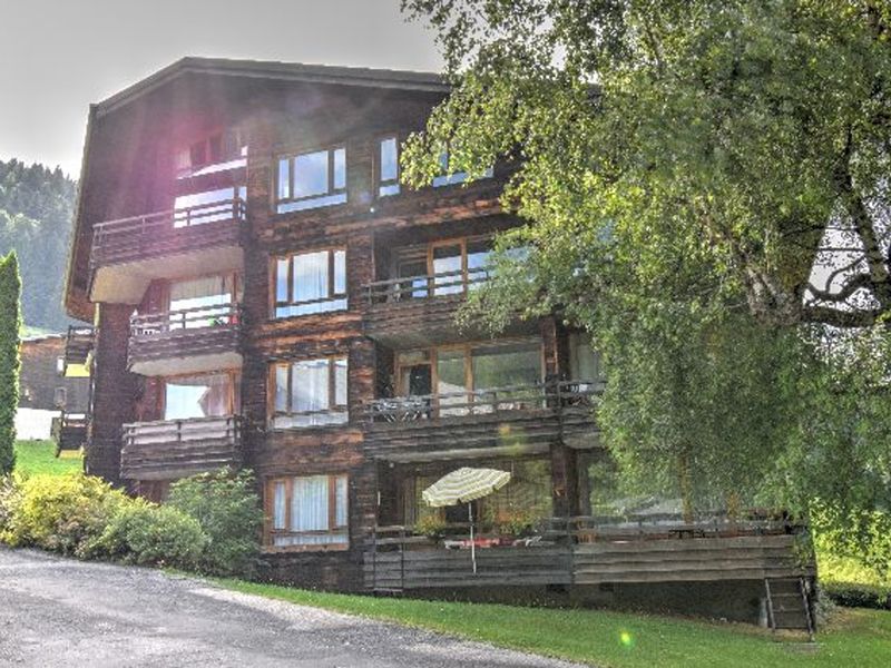 Appartement rénové, skis aux pieds, proche centre avec parking et balcon FR-1-524-30 - Morzine