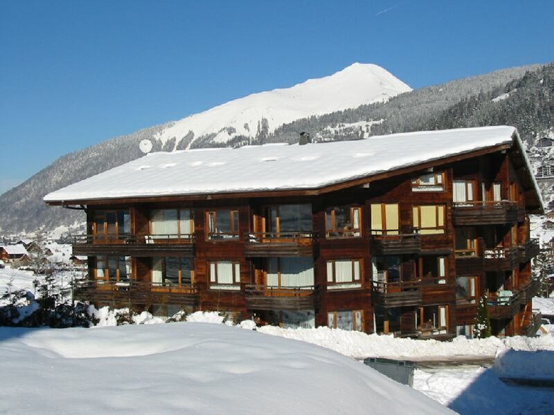 Appartement rénové, skis aux pieds, proche centre avec parking et balcon FR-1-524-30 - Morzine