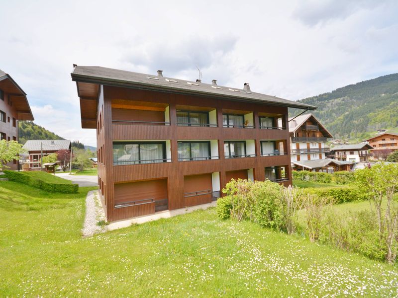 Duplex spacieux, 6 pers., balcon sud, proche centre et remontées mécaniques, Morzine FR-1-684-28 - Morzine