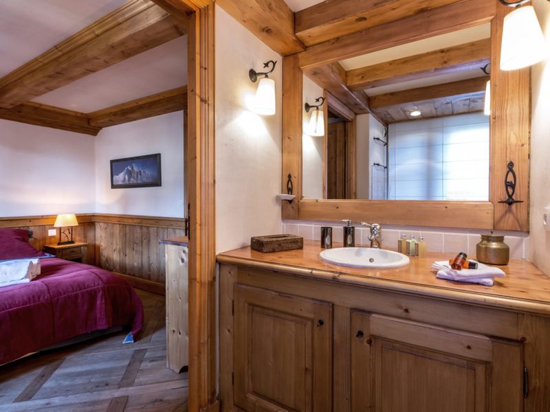 Appartement de standing avec cheminée, 4 chambres, garage et WIFI, Val-d'Isère FR-1-694-25 - Val d’Isère Centre