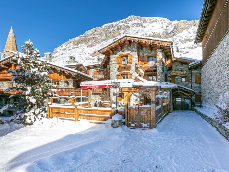 Appartement duplex montagnard au cœur de Val-d'Isère, près des pistes et commodités FR-1-694-124 - Val d’Isère Centre