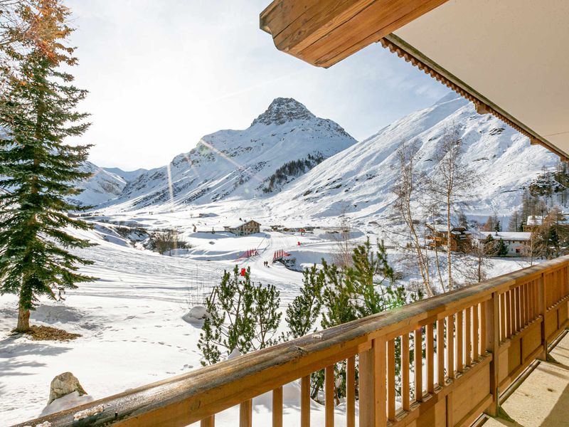 Appartement de standing avec cheminée et parking en haut des pistes FR-1-694-247 - Val d’Isère Le Châtelard