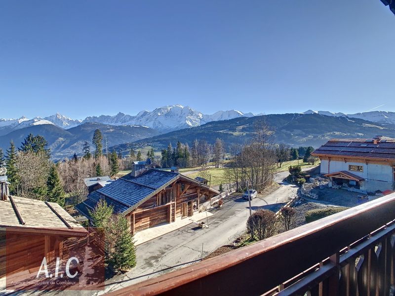 Duplex ski-in/ski-out face au Mont Blanc avec parking et wifi FR-1-560-103 - Combloux