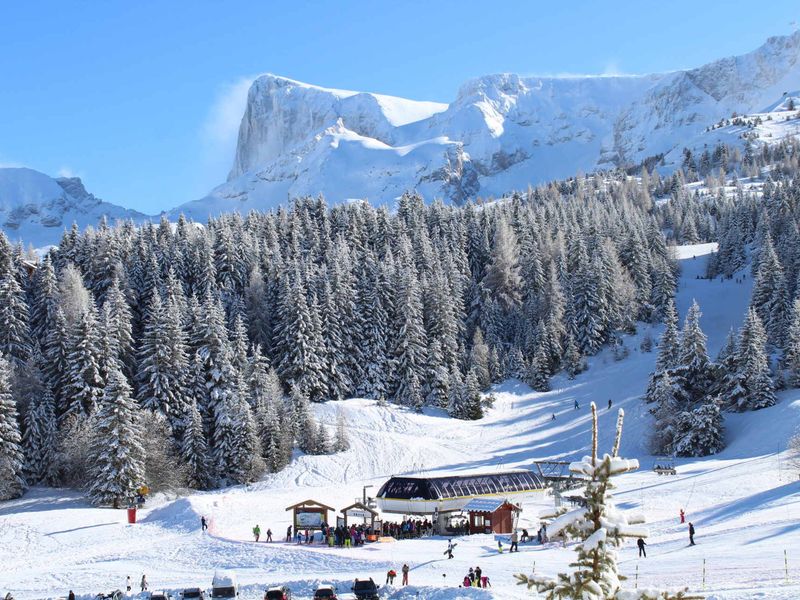 Studio rénové 4 pers au pied des pistes avec cuisine équipée FR-1-162-663 - Superdévoluy