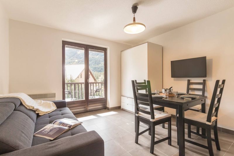 Studio cabine 4 personnes - Appartement Neyzets LMO130-B100 - Serre Chevalier 1500 - Monêtier Les Bains