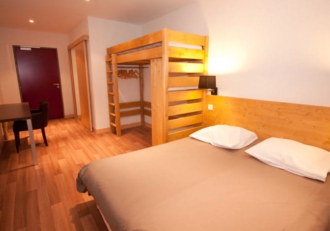 Chambre 2/3 Personnes pour 2 adultes en pension complète - Village Club - NEACLUB La Pulka Galibier 3* - Valloire