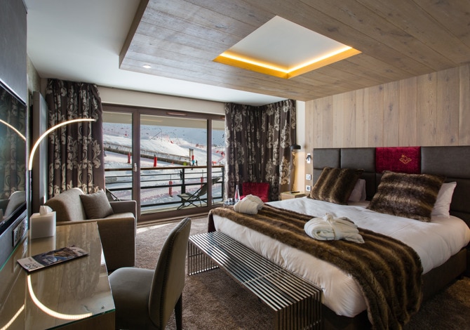 Chambre Privilège 3 Personnes (2 adultes + 1 enfant) avec petit-déjeuner - Hôtel Taj-I Mah 5* - Les Arcs 2000