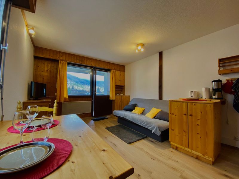 Studio Samoëns, 1 pièce, 4 personnes - Studio cosy au cœur de Samoëns, proche commerces et ski bus, balcon, parking, animaux acceptés FR-1-624-157 - Samoëns