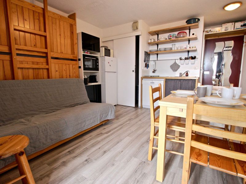 Charmant studio cabine à Chamrousse avec équipements complets, idéal pour 4 personnes FR-1-340-281 - Chamrousse