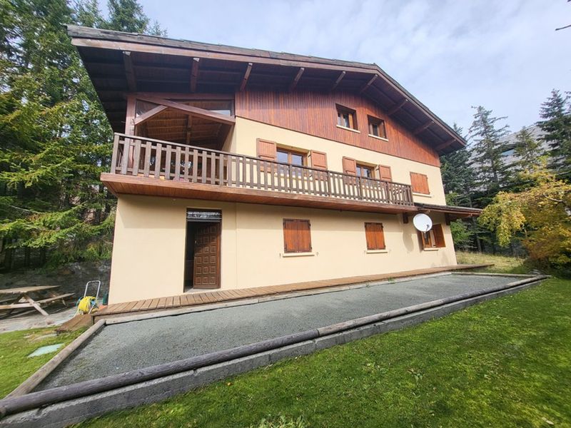 Chalet spacieux avec cheminée et salle de cinéma à Montgenèvre FR-1-266-242 - Montgenèvre