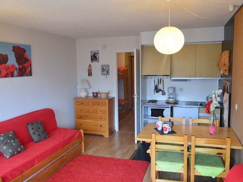 Studio Montgenèvre, 1 pièce, 4 personnes - Studio central à Montgenèvre avec balcon, parking et accès facile aux pistes FR-1-266-102 - Montgenèvre