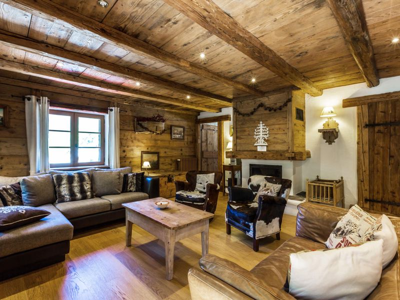 Appartement La Clusaz, 6 pièces, 10 personnes - Appartement de Charme 5 Chambres, Centre de La Clusaz, Cheminée, Wifi, Parking, Animaux Admis FR-1-4 - La Clusaz