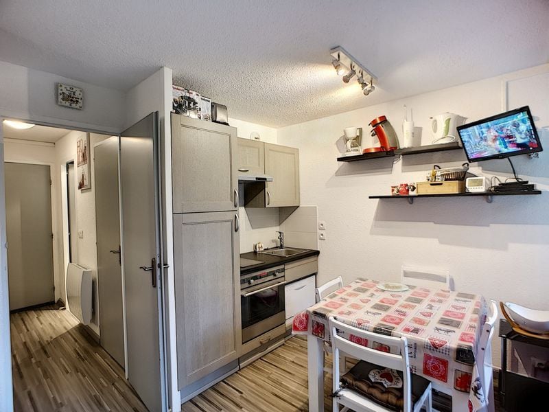 Studio Les Menuires, 1 pièce, 4 personnes - Studio cabine rénové pour 4 pers avec balcon, parking et wifi, proche pistes et commerces - Les Menuires FR-1-178-290 - Les Menuires Reberty 1850