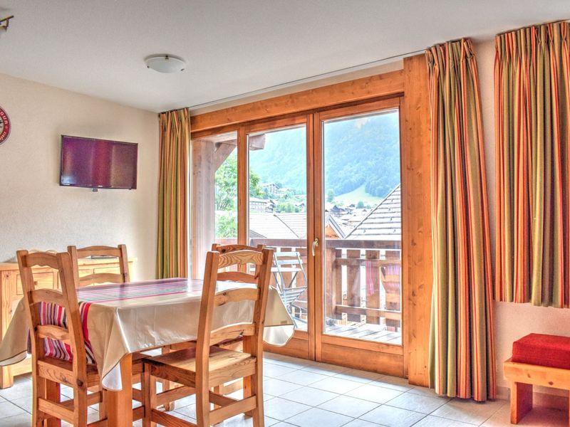 Studio Morzine, 1 pièce, 2 personnes - Superbe studio au centre de Morzine avec parking, Wifi et balcon exposé Sud-Est FR-1-524-78 - Morzine