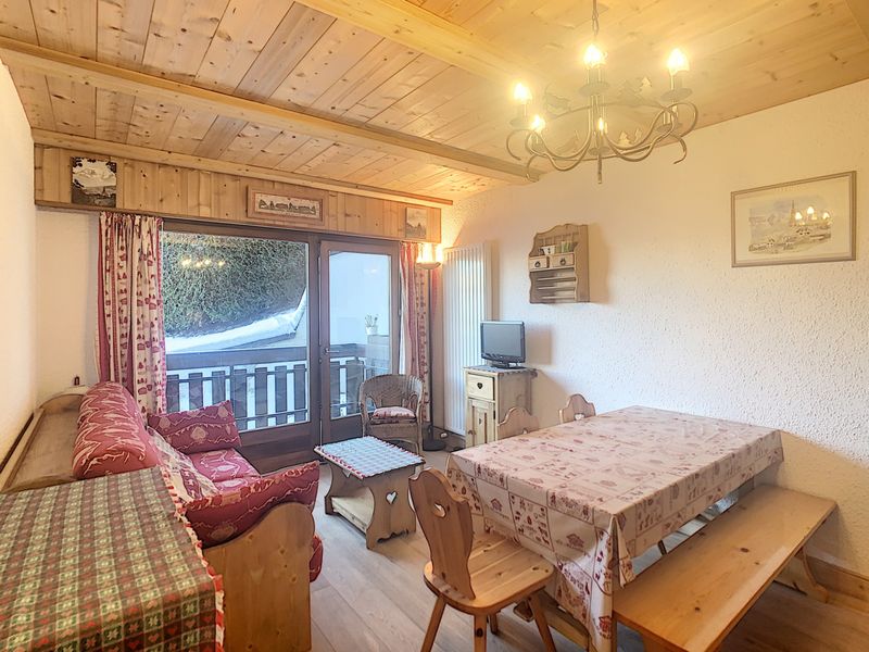 Studio Combloux, 1 pièce, 4 personnes - Studio cosy avec cabine, pied des pistes à Combloux, balcon, casier à skis, équipements modernes FR-1-560-56 - Combloux