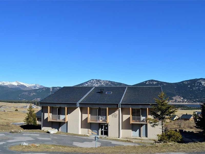 Appartement Les Angles, 2 pièces, 4 personnes - Charmant T2 Cabine au Centre des Angles avec Parking, Wi-Fi et Casier à Skis FR-1-593-33 - Les Angles