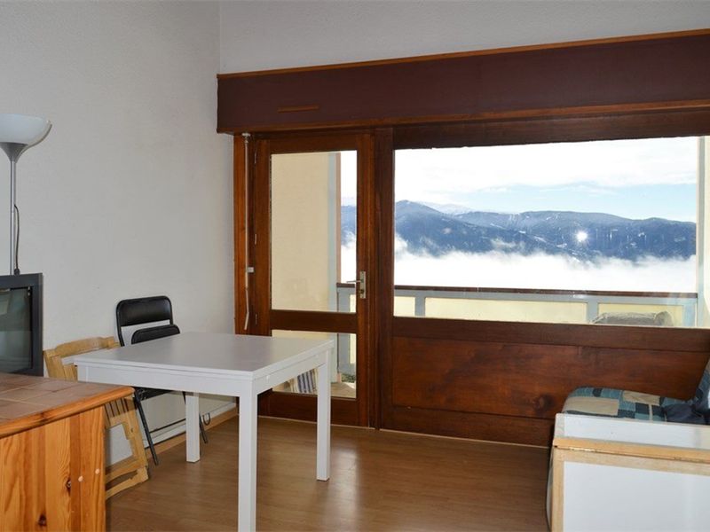 Studio Font-Romeu-Odeillo-Via, 2 pièces, 5 personnes - Studio mezzanine avec balcon et parking, plein sud, proche des pistes, 4 pers FR-1-580-33 - Font Romeu - Pyrénées 2000