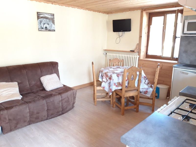 Appartement Albiez-Montrond, 2 pièces, 3 personnes - Appartement 2* au 1er étage d'une maison traditionnelle, central, près des pistes et commerces FR-1-618-6 - Albiez Montrond