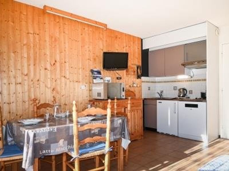 Studio Montgenèvre, 1 pièce, 4 personnes - Studio confortable pour 4 pers. avec kitchenette et parking à Montgenèvre FR-1-266-189 - Montgenèvre