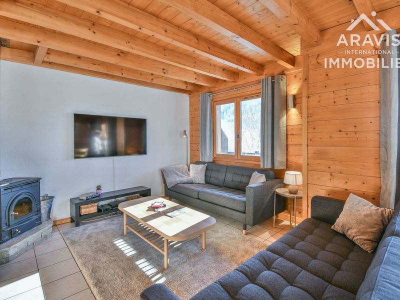 Chalet Le Grand-Bornand, 5 pièces, 8 personnes - Chalet spacieux avec balcon sud, 8 pers, 4 ch, proche pistes et commerces, équipements modernes ! FR-1-391-158 - Le Grand Bornand