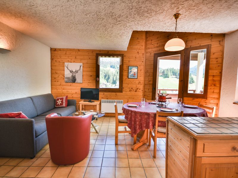 Appartement Les Gets, 4 pièces, 6 personnes - Duplex ensoleillé près télécabine Mont Chéry - 2 chambres, terrasse, parking, proche commodités FR-1 - Les Gets