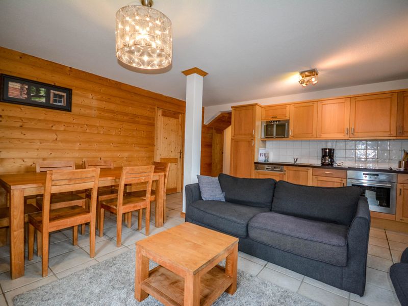 Appartement Morzine, 3 pièces, 6 personnes - Appartement Morzine 64m² - Proche remontées mécaniques, WiFi, Sauna, Parking, 6 Pers. FR-1-684-61 - Morzine