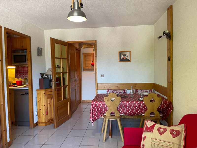 Appartement Samoëns, 2 pièces, 4 personnes - Appartement T2 proche centre, au pied du Criou, avec balcon et parking privé FR-1-624-127 - Samoëns