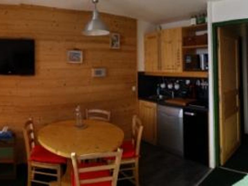 Studio cabine pour 4 à Avoriaz, balcon sud, skis aux pieds, WIFI FR-1-759-33 - Avoriaz