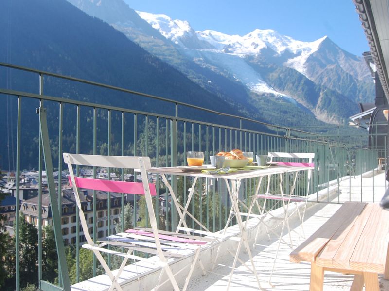 Appartement Chamonix-Mont-Blanc, 3 pièces, 4 personnes - Chamonix: 43m², 2 chambres, centre-ville avec balcon, parking et wifi FR-1-507-75 - Chamonix Centre