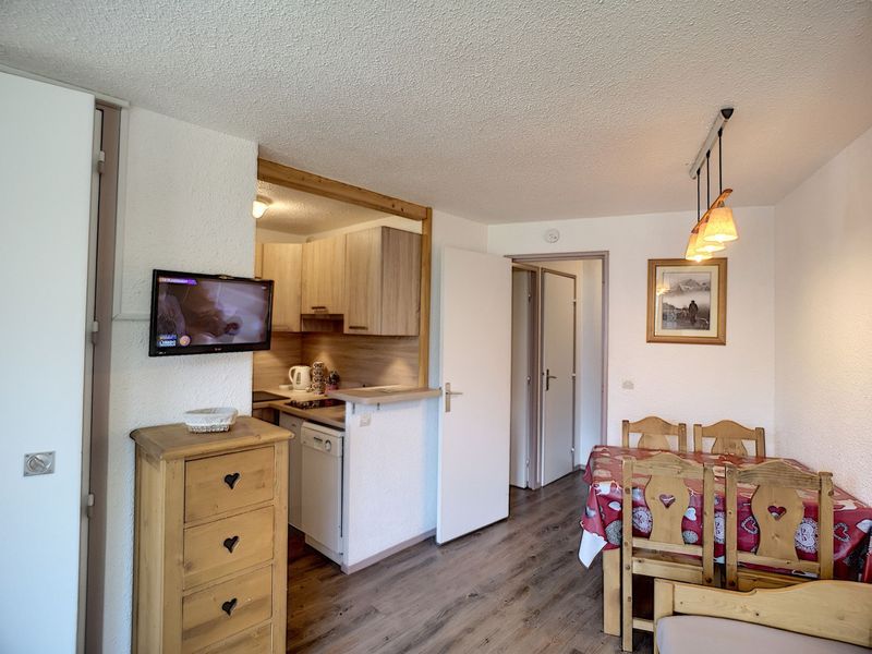 Appartement Les Menuires, 2 pièces, 4 personnes - Joli 2 pièces rénové pour 4 pers, ski aux pieds, exposé sud - Les Menuires, Rés. Boedette D 424 FR-1-178-133 - Les Menuires Reberty 1850