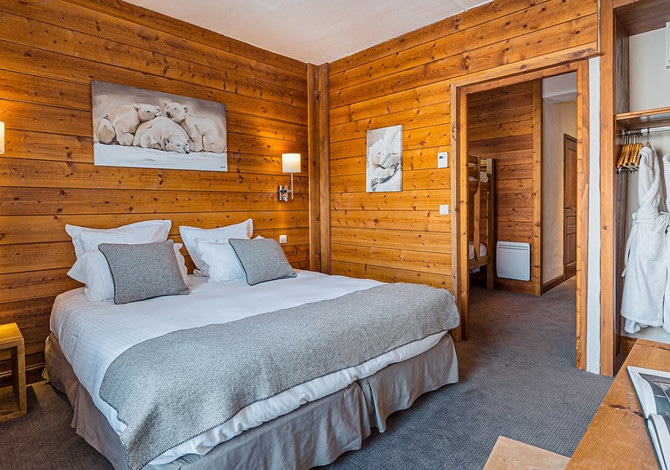 Chambre Familiale 4 Personnes avec petit-déjeuner - Hôtel Carlina 4* - Plagne - Belle Plagne