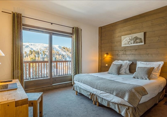 Chambre Supérieure Sud 2 Adultes avec petit-déjeuner - Hôtel Carlina 4* - Plagne - Belle Plagne