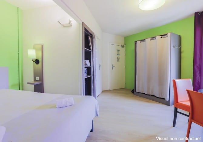 Chambre 3 adultes et 1 enfant Coin nuit Balcon PC - Belambra Clubs Superbesse - Le Chambourguet - Super-Besse