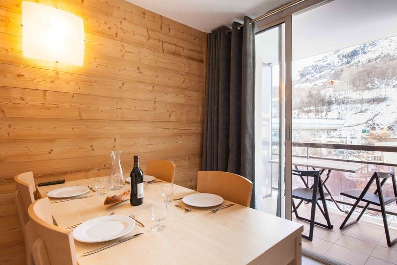 2 pièces 5 personnes - Appartements RELAIS DE LA GUISANE - Serre Chevalier 1200 - Briançon