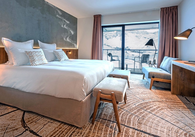 Chambre Supérieure 2 Adultes + 1 Enfant avec petit-déjeuner - Hôtel VOULEZVOUS 5* - Tignes 2100 Le Lac