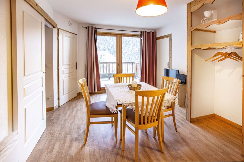 2 pièces 4 personnes vue montagne - Appartement Hameau 8 002 - SPA & PISCINE appartement 4 pers - Orelle - Val Thorens