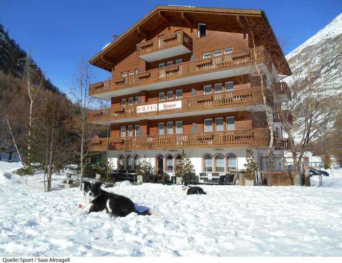 1 adulte 1 enfant avec Petit-déjeuner - Hotel Sport - Saas - Almagell