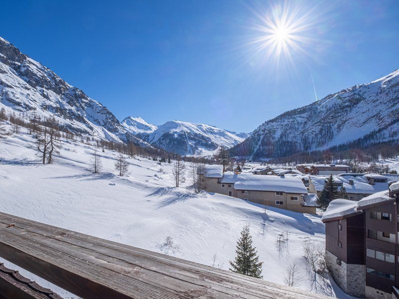 Appartement 6 personnes - 1 chambre + 1 coin nuit - Vue Montagne dégagée - Pierre & Vacances Résidence La Daille - Val d’Isère La Daille