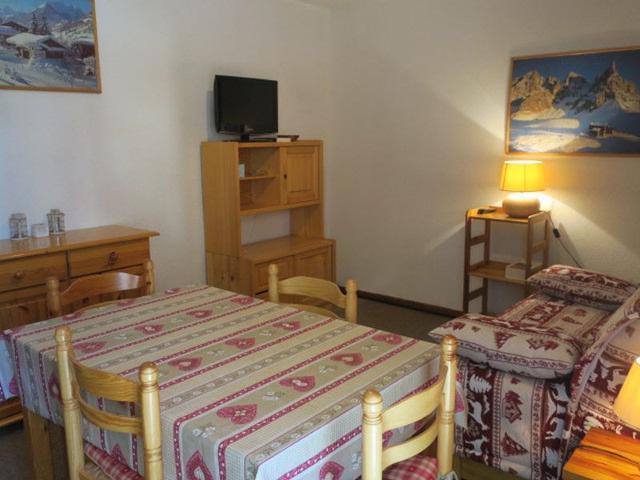 Studio cosy pour 4 personnes avec balcon, à 300m du télésiège de Barbossine à Châtel FR-1-198-146 - Châtel