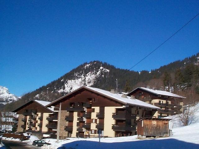 Studio cosy pour 4 personnes avec balcon, à 300m du télésiège de Barbossine à Châtel FR-1-198-146 - Châtel