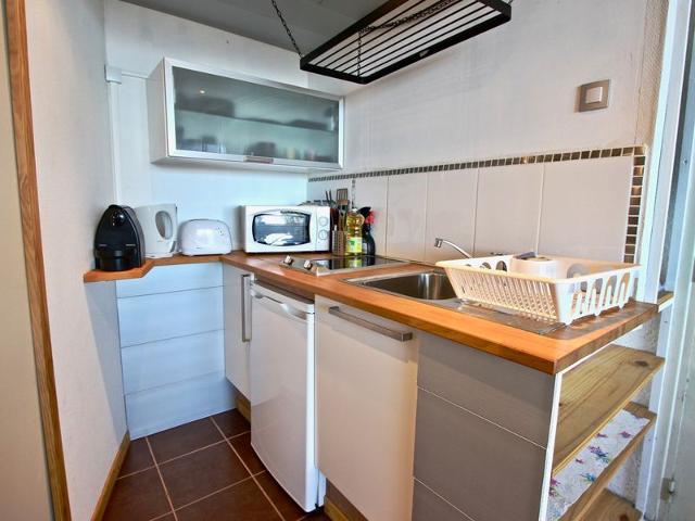 Studio cabine avec balcon, proche des pistes, bien équipé, idéal pour 4 personnes FR-1-340-195 - Chamrousse