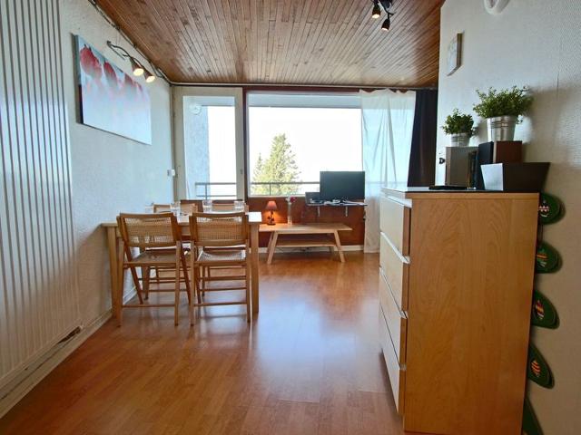 Studio cabine avec balcon, proche des pistes, bien équipé, idéal pour 4 personnes FR-1-340-195 - Chamrousse