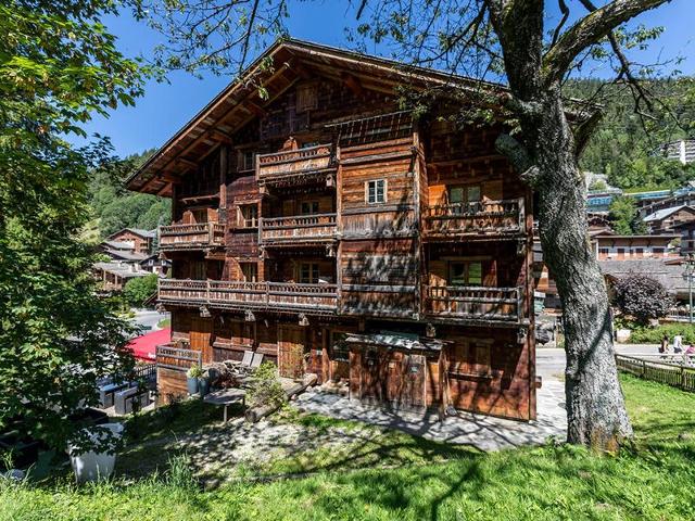 Appartement de Charme 5 Chambres, Centre de La Clusaz, Cheminée, Wifi, Parking, Animaux Admis FR-1-4 - La Clusaz