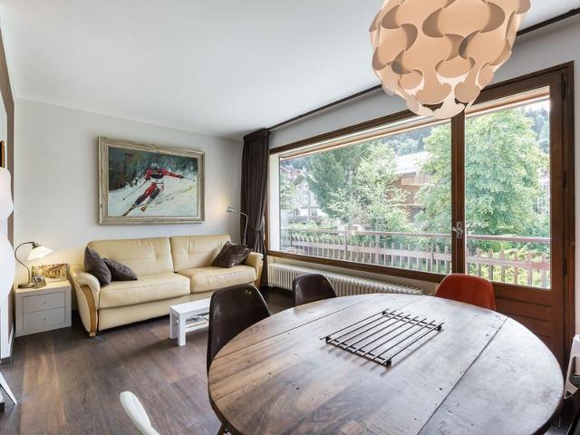 Studio Confortable avec Balcon, Centre de Megève, Parking, Ascenseur FR-1-453-110 - Megève