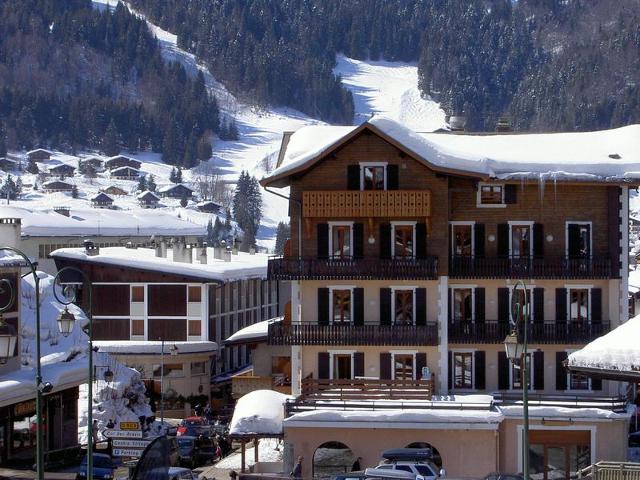 Charmant 4 pièces en centre village, proche pistes - 8 pers, Wifi, parking, balcon, animaux acceptés FR-1-437-48 - La Clusaz