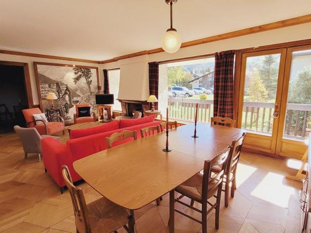 Appartement 4 chambres avec balcon, cheminée, piscine et tennis, proche centre de Megève FR-1-453-4 - Megève