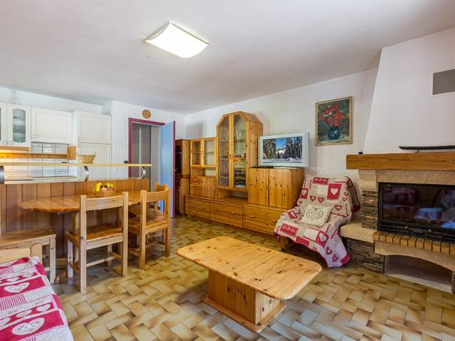 Appartement cosy, proche pistes et centre, 3 pièces, 6 pers, cheminée, balcon, parking FR-1-437-53 - La Clusaz